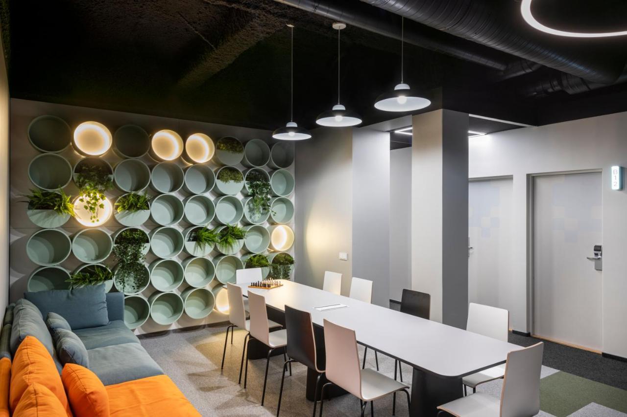 Youston Self Check-In Coliving Аеропорт Вільнюс Екстер'єр фото